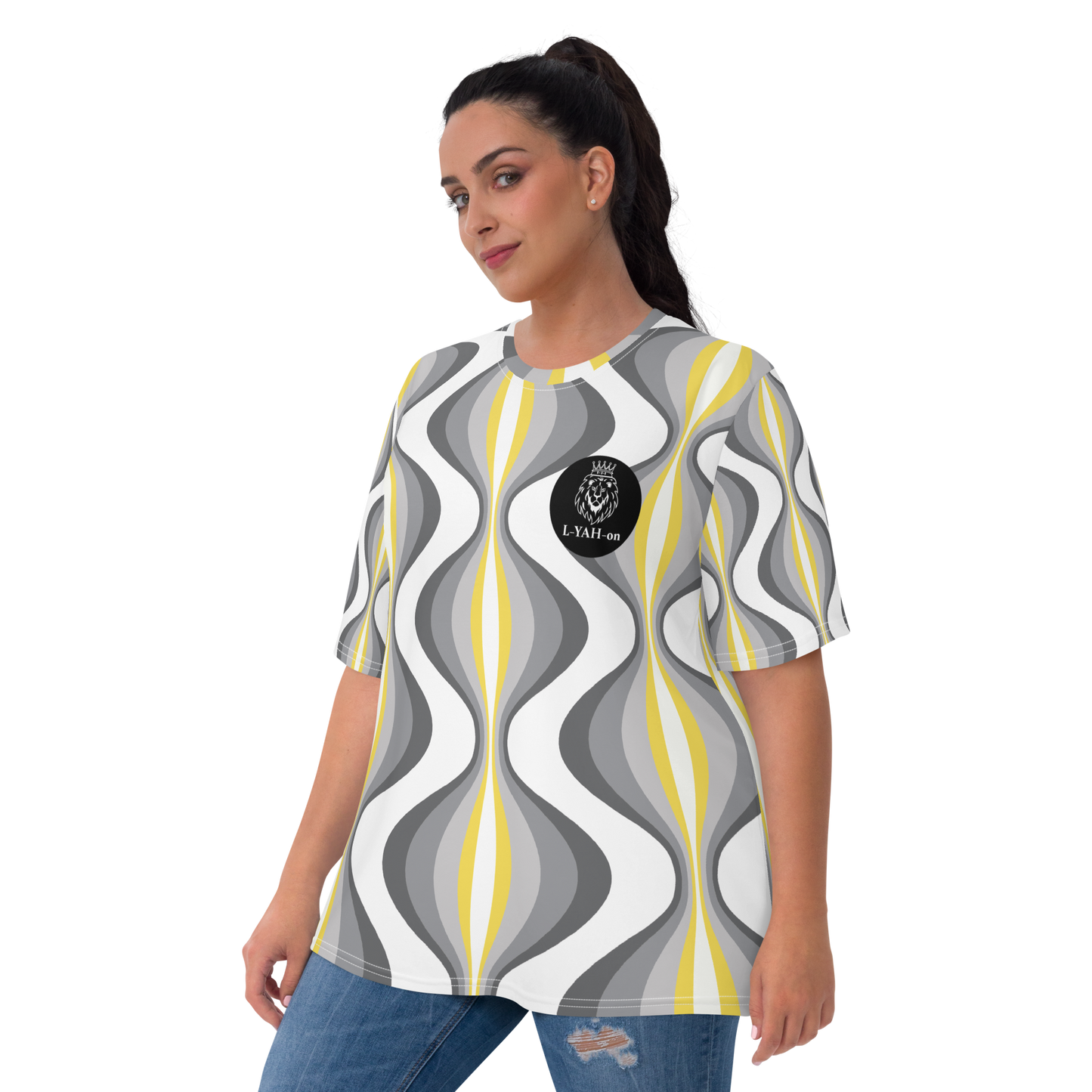 L-YAH-on Piercing Light T-shirt